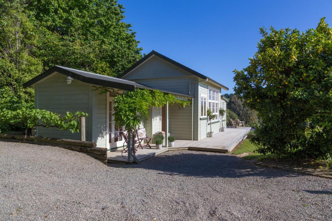 Kina Beach Cottages Tasman Екстериор снимка
